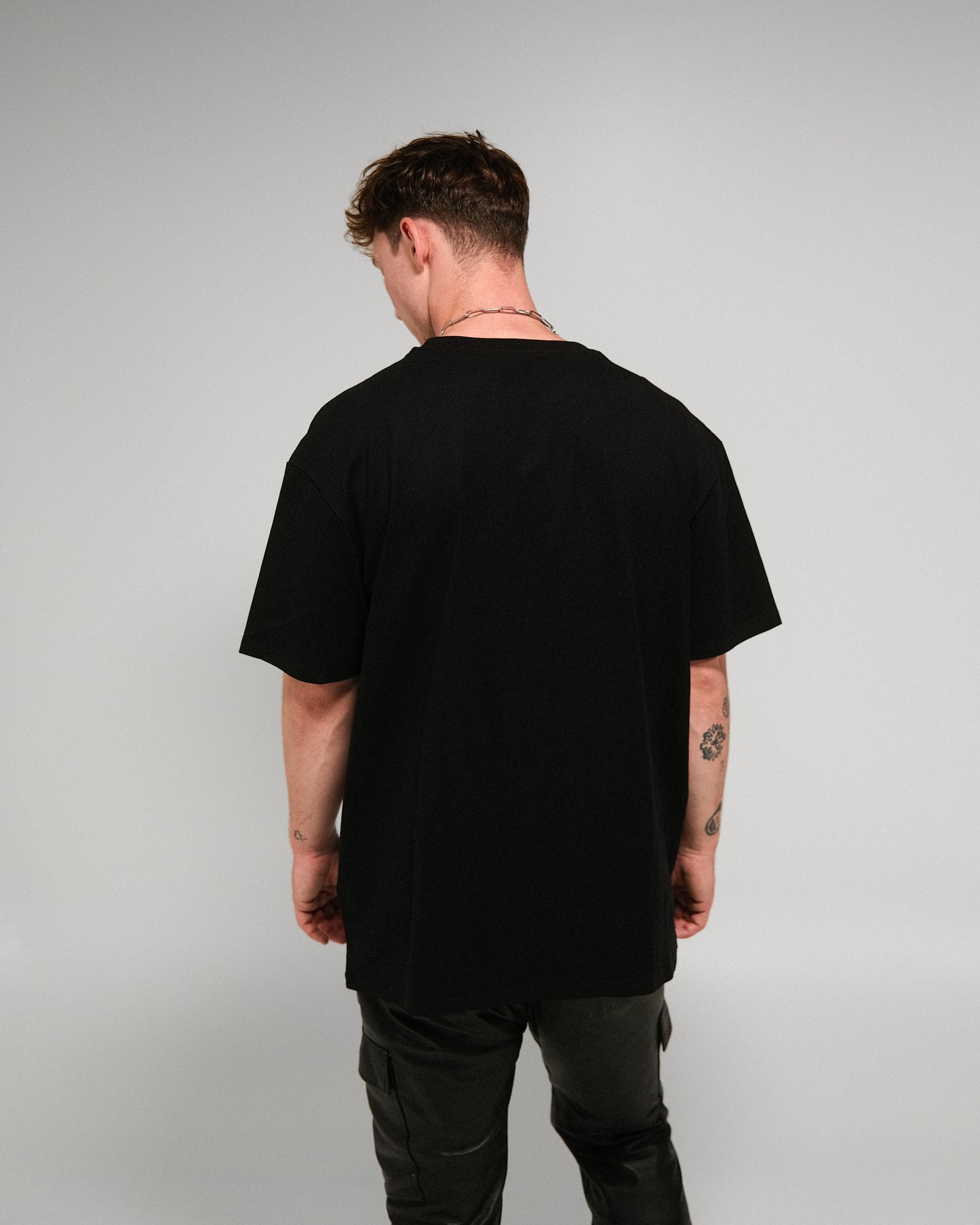 Oversize T-Shirt "Kein Grund zur Panik" schwarz