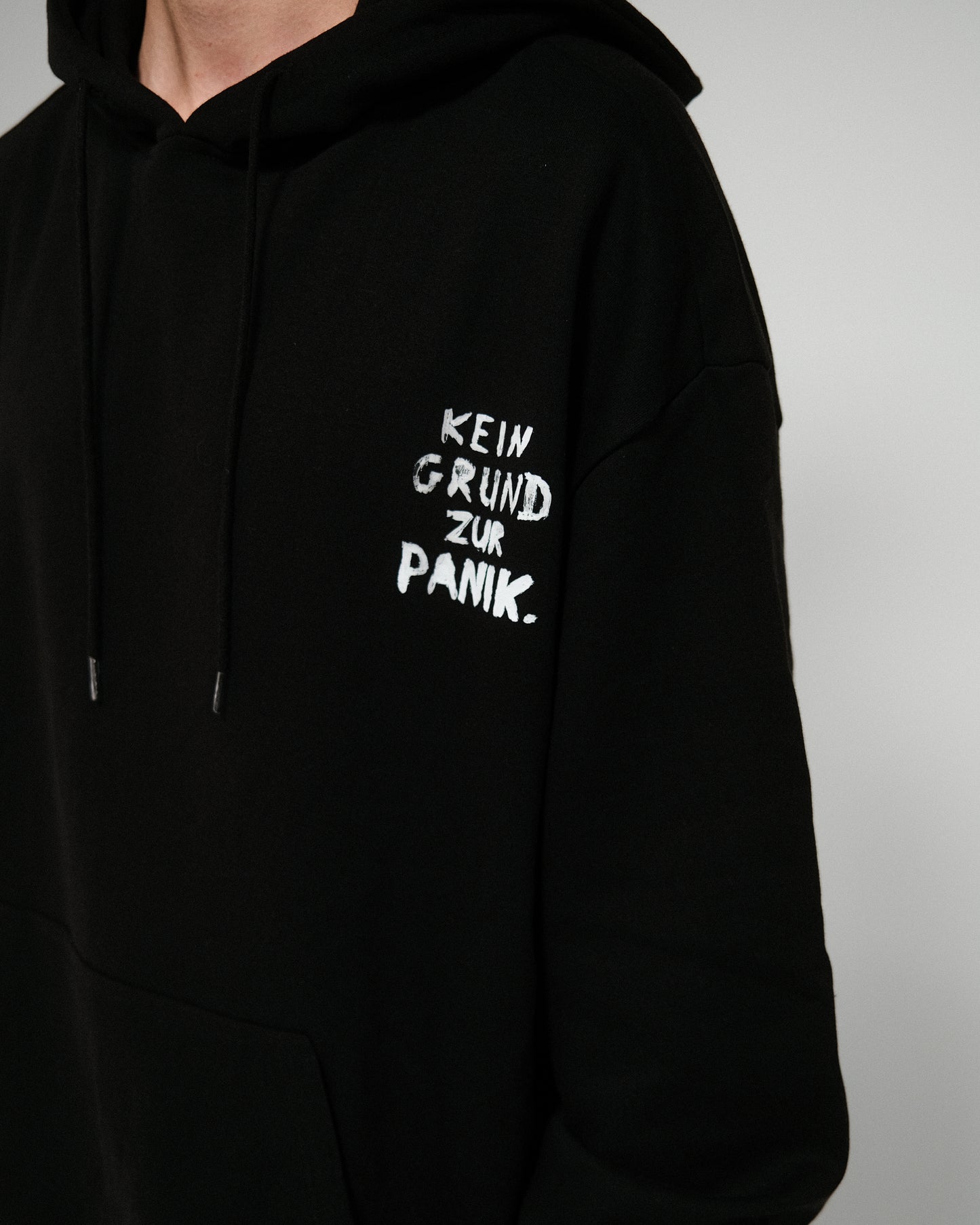 Oversize Hoodie "Kein Grund zur Panik" schwarz