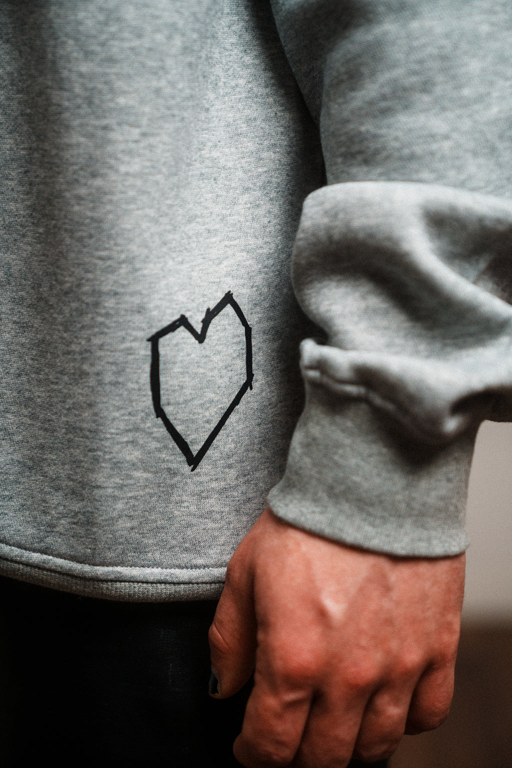 Crewneck "YOU ARE HERO" Grau