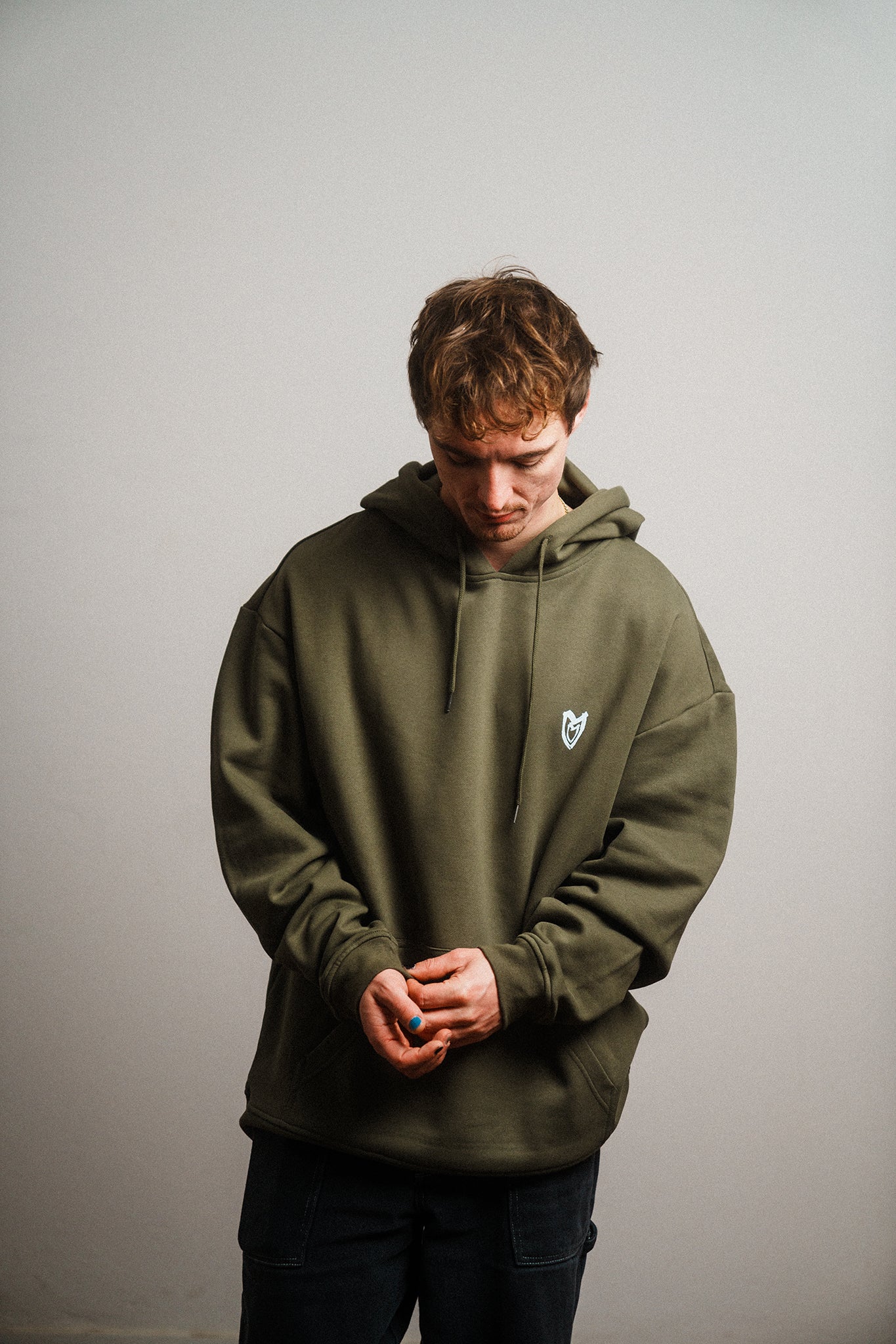 Oversize Hoodie "Verrückte Phase" Olive-Grün