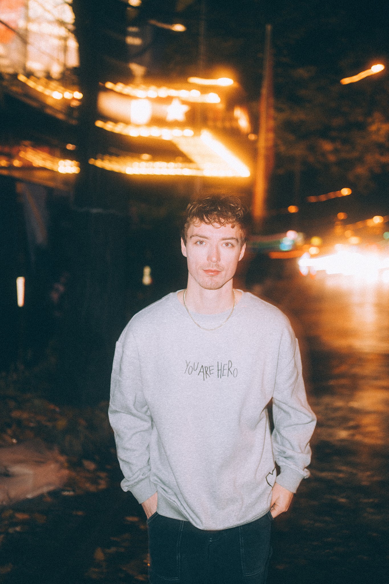 Crewneck "YOU ARE HERO" Grau