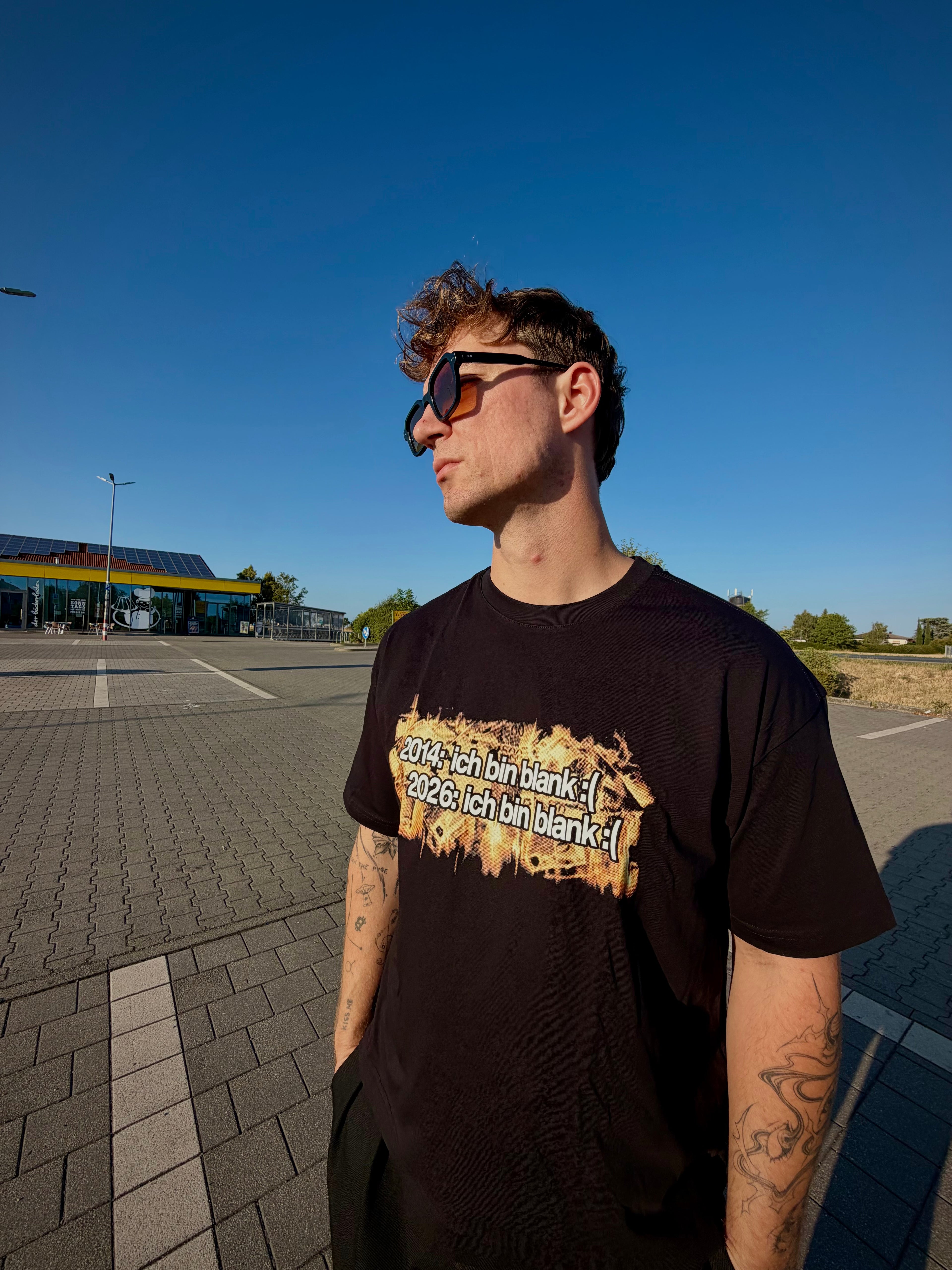 Boxy oversize T-Shirt "ICH BIN BLANK"
